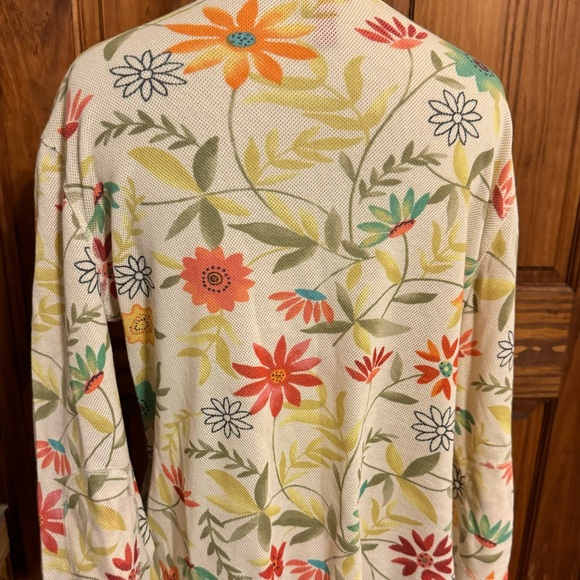 J Jill Women’s size Large floral top.Pre-owned good condition.Great summer top. - Picture 5 of 8